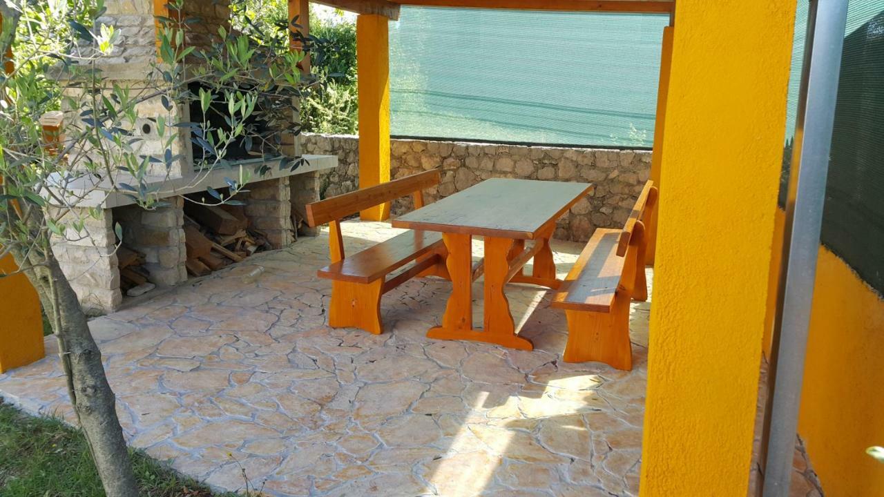 Holiday House Matko Gabonjin Luaran gambar